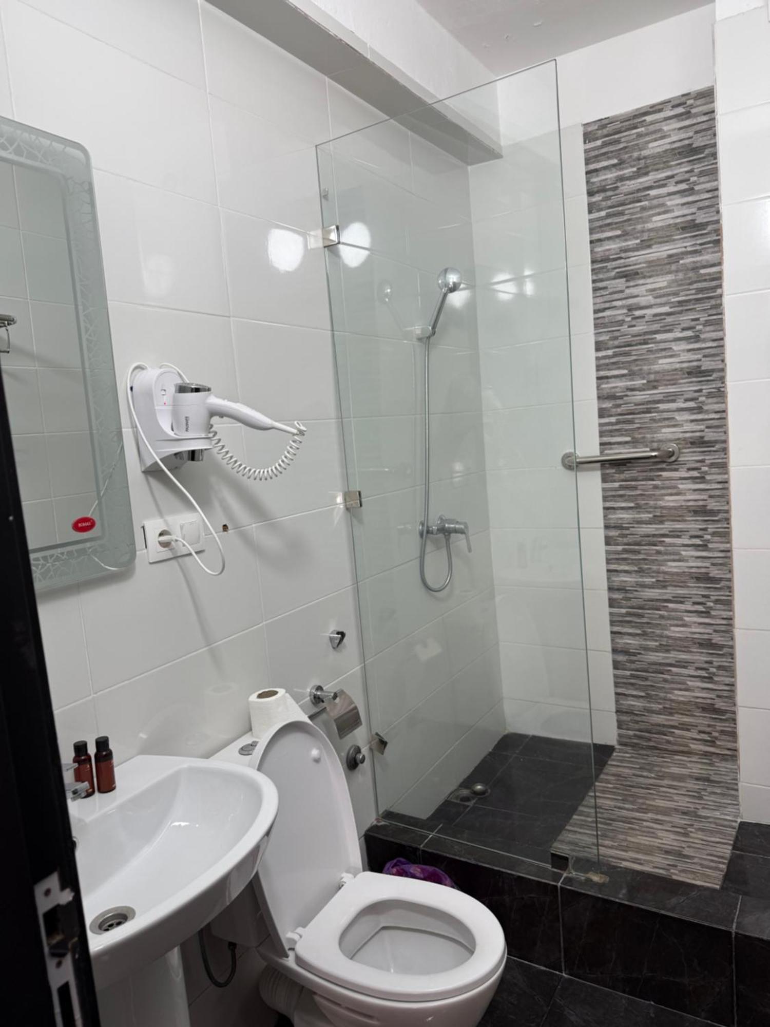 Crystal Boulevard Apartment Танжер Екстериор снимка