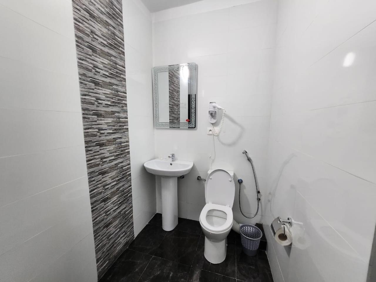 Crystal Boulevard Apartment Танжер Екстериор снимка