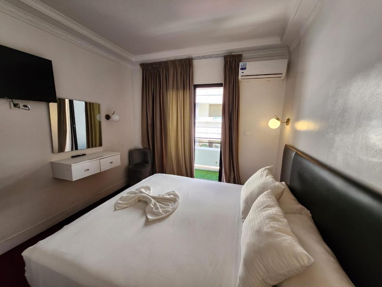 Crystal Boulevard Apartment Танжер Екстериор снимка